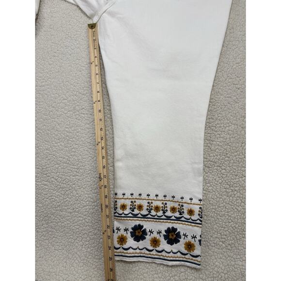 Driftwood Colette Floral Embroidered Cropped Straight Jeans White Plus Size 22 W - Picture 7 of 8